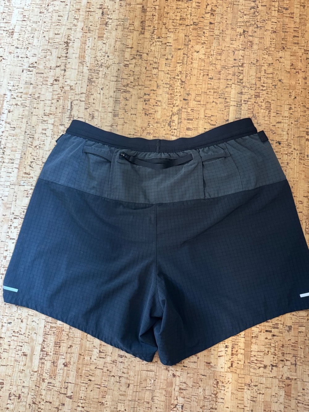 Nike Men's Trail Second Sunrise 5”-Medium - Picture 4 of 4